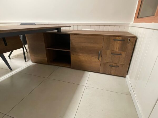 ⁦שולחן מנהל כולל שלוחה SOLID PLUS⁩ – תמונה ⁦3⁩
