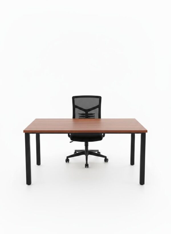 ⁦שולחן משרדי בהתאמה אישית דגם Classic Line⁩ – תמונה ⁦4⁩